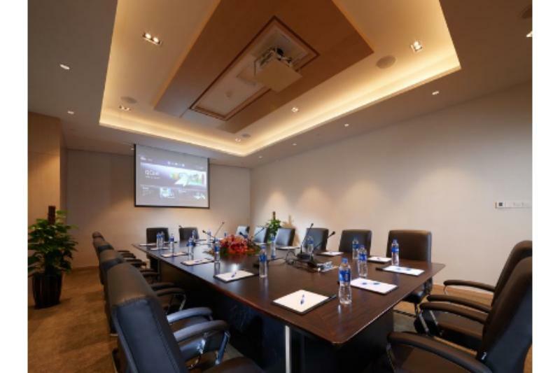 Holiday Inn Express Shanghai Zhenping By Ihg Exterior photo